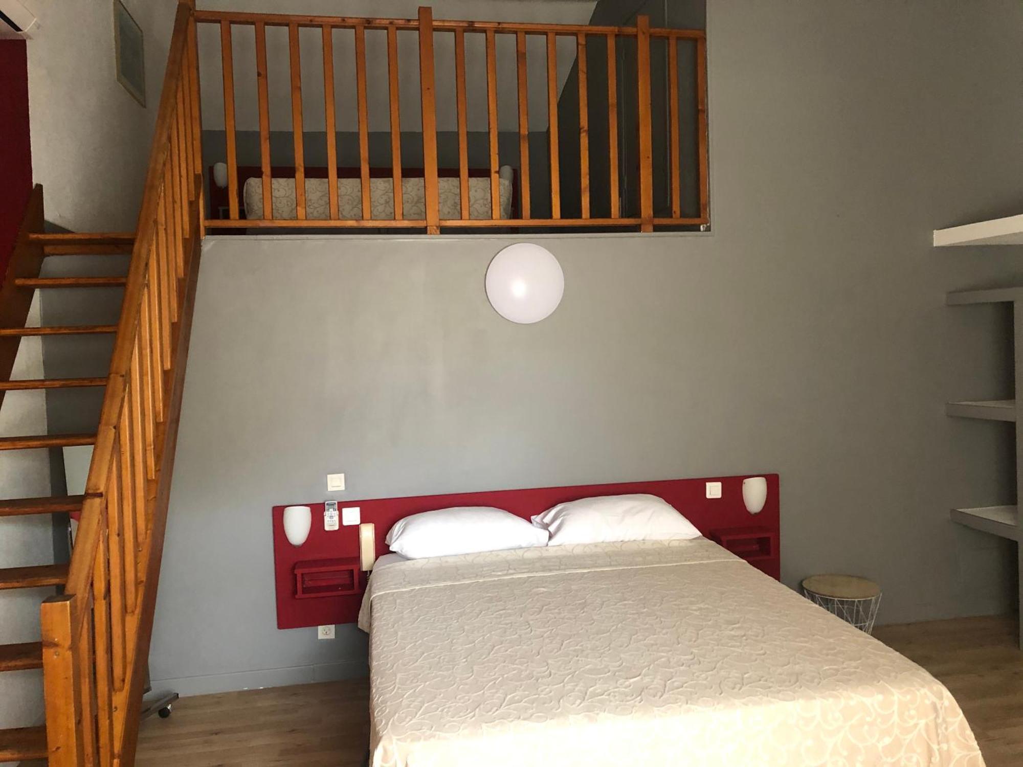 水母酒店 Les Arcs-sur-Argens 外观 照片