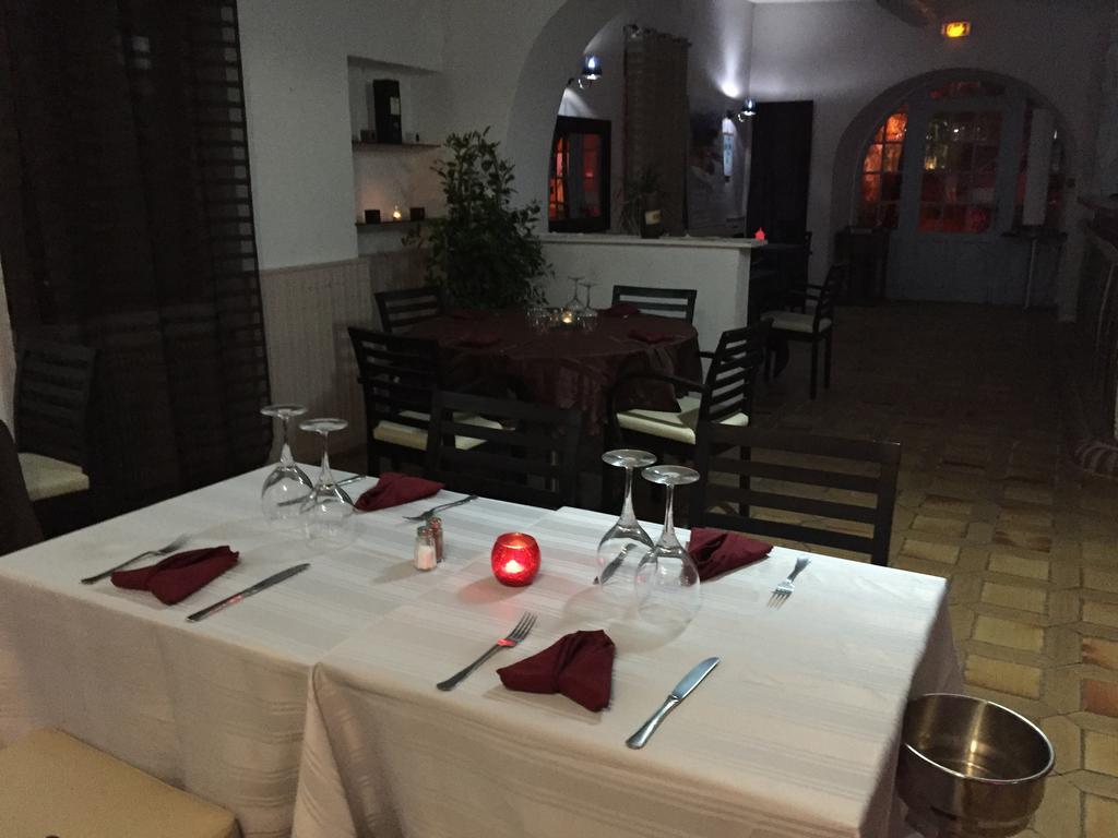 水母酒店 Les Arcs-sur-Argens 外观 照片