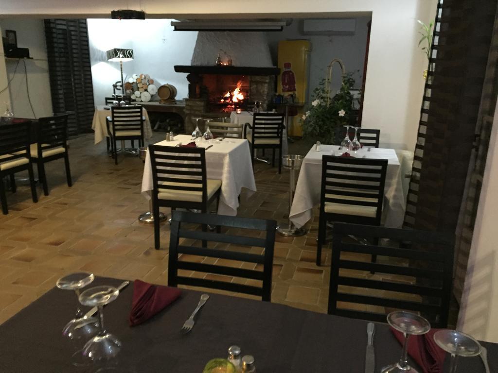 水母酒店 Les Arcs-sur-Argens 外观 照片